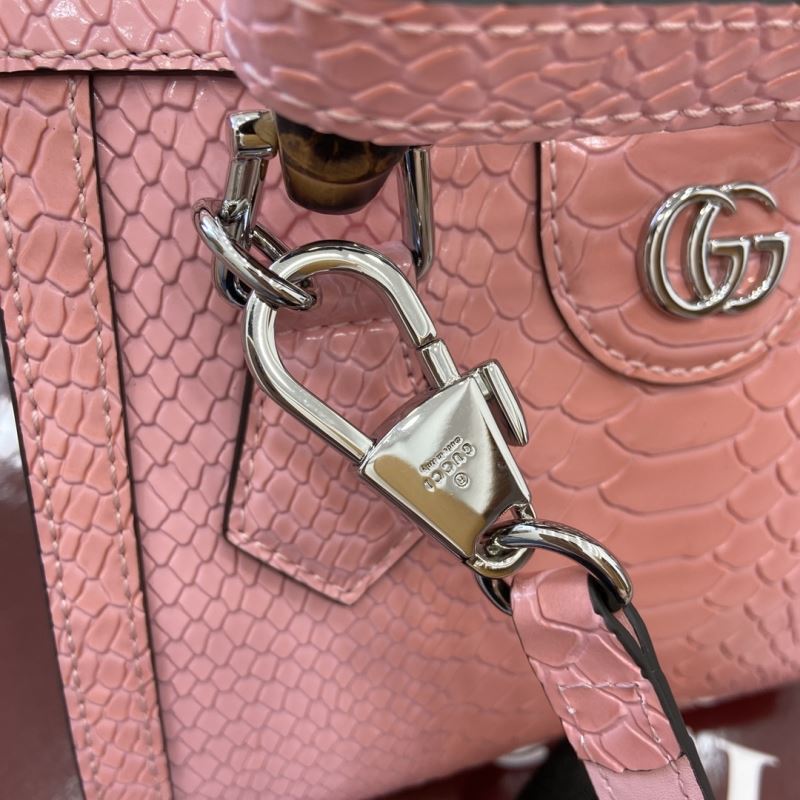Gvc*1 tote bags